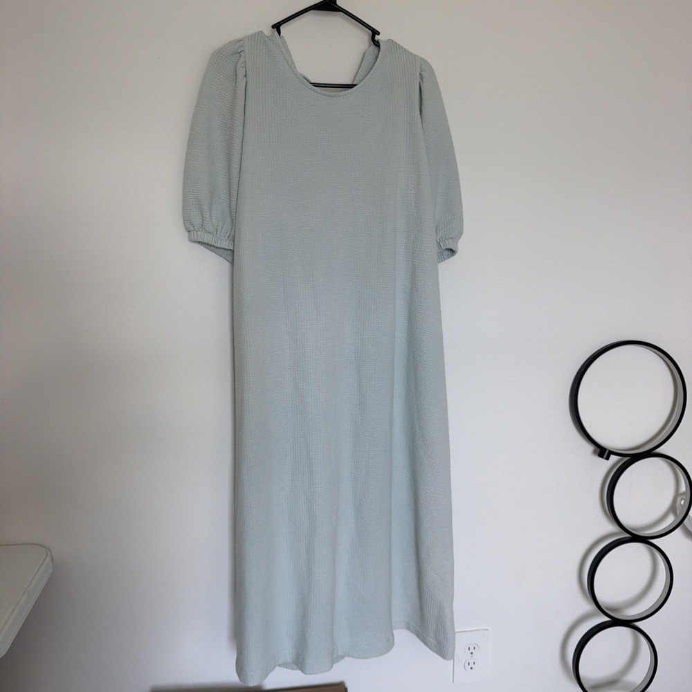 H&M Puff-Sleeve Waffled Jersey Midi Dress in Sage Green size XL